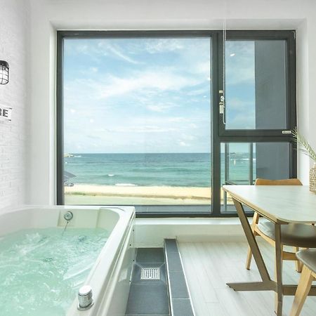 Goseong Littlesquare Oceanview Pension 外观 照片